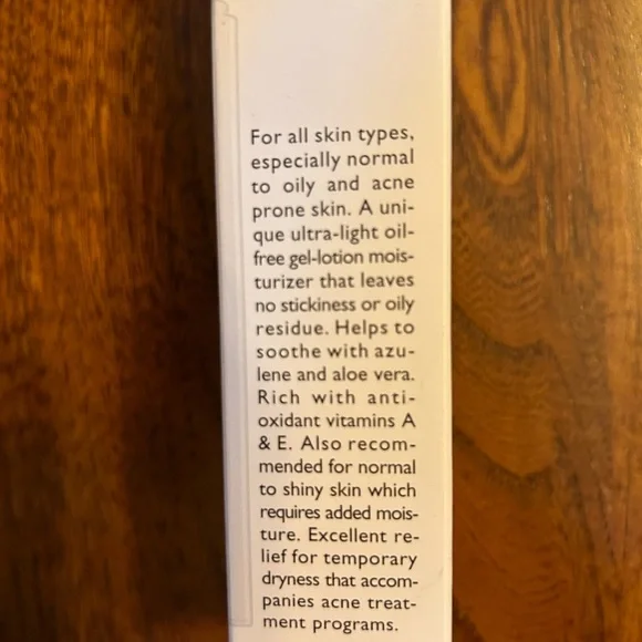 Peter Thomas Roth Ultra-Lite Oil-Free Moisturizer 1.7 floz NEW! - Picture 3 of 5